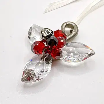 새상품급 스와로브스키 윈터베리 오너먼트 펜던트탑 크리스탈