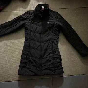adidas 블랙 다운 자켓 M