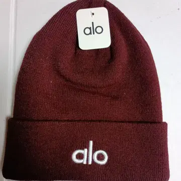 alo 버건디 니트 모자