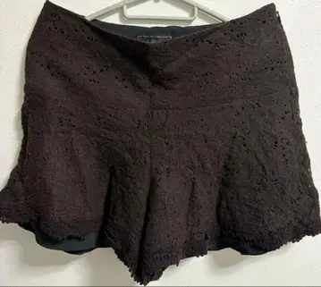 새상품급 GRACE CONTINENTAL 숏팬츠 브라운 38사이즈