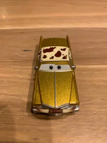 카즈 토미카 텍스