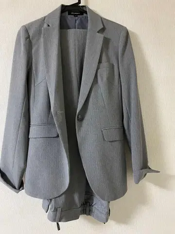 그레이 테일러드 팬츠 수트