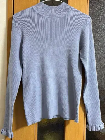 쿠튀르 브로치 Couture Brooch 백 펄 하이넥 스웨터