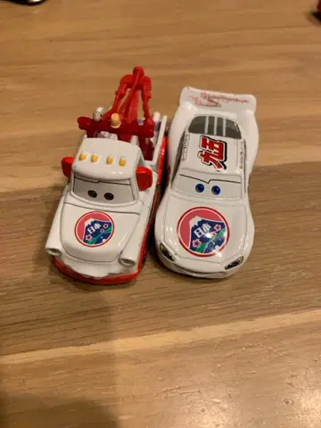 카즈 토미카 맥퀸 데이 2022 2대 세트