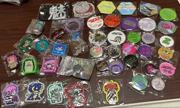 계속 한밤중이면 좋을 텐데. 가챠가챠 캔뱃지 등