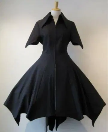 시구르드 원피스 앨리스아우아아 에이치 나오토 모와 메임 모와티에