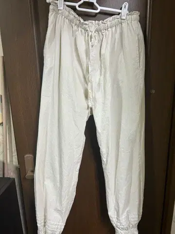 밑단 개더 팬츠 사만사 모스모스