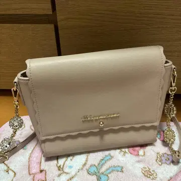 질 바이 질 스튜어트 비쥬 부착 숄더백