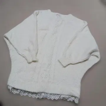 LIZ LISA 화이트 니트 스웨터