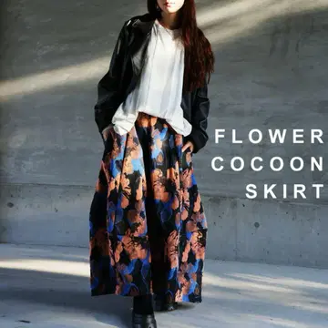 정가 7,920엔 *antiqua* 레트로 꽃무늬 코쿤 롱 스커트