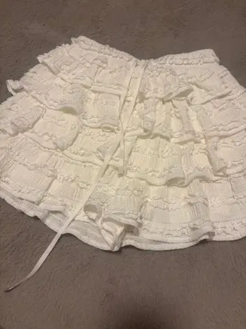 Chico 레이스 티어드 프릴 치마바지 [택 포함]