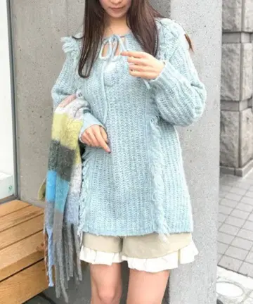 w closet 후드 부착 프린지 MIX 니트