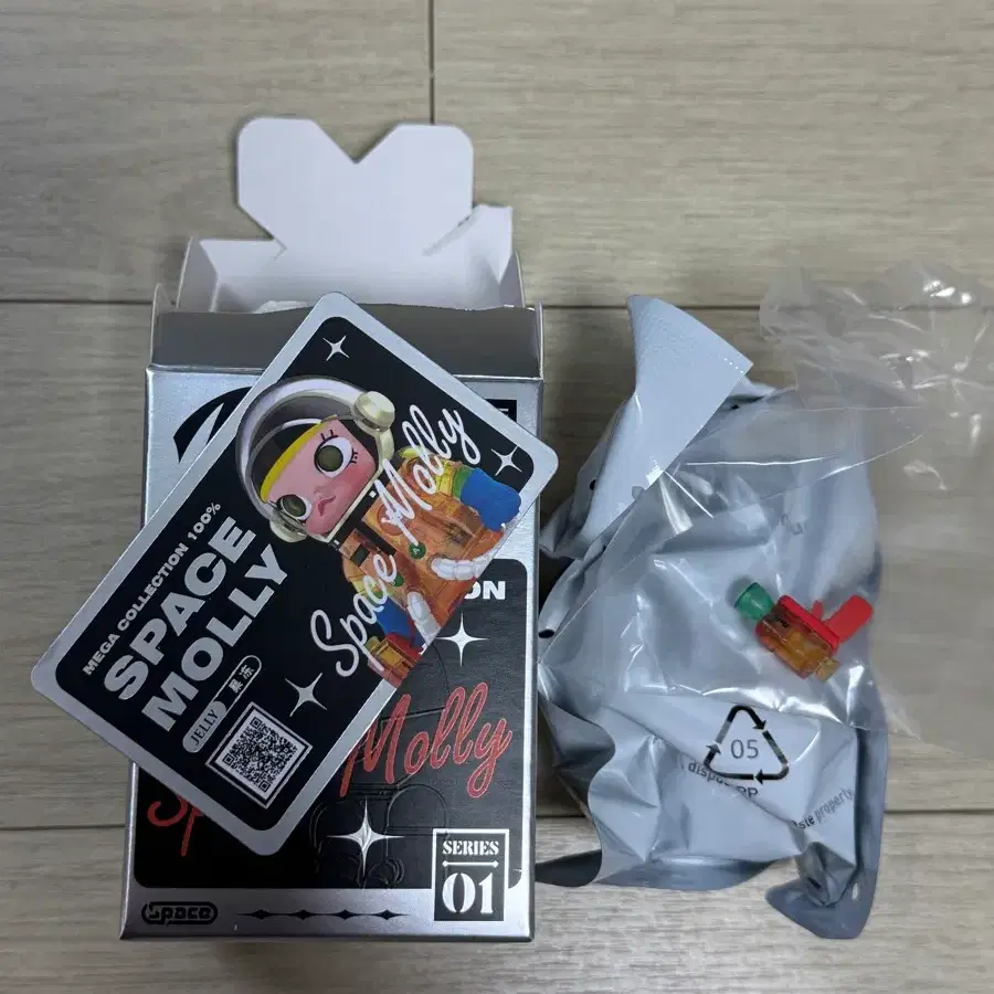 Molly Jelly Jelly Coin Purse Pop Mart Blind Box MEGA Collection 100% SPACE  MOLLY Anniversary POPMART