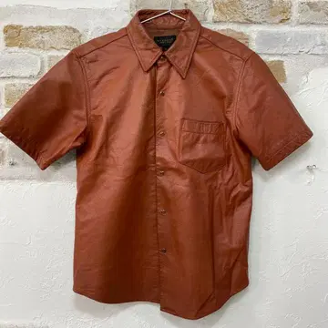 새상품급 소가죽 MENSBIGI 브라운 가죽 반팔 L