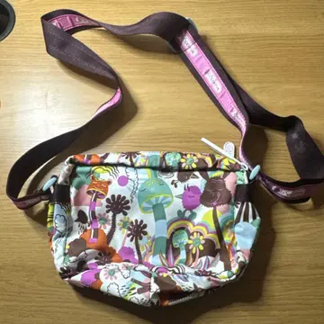 아티스트 레지던스 숄더백 컬러풀