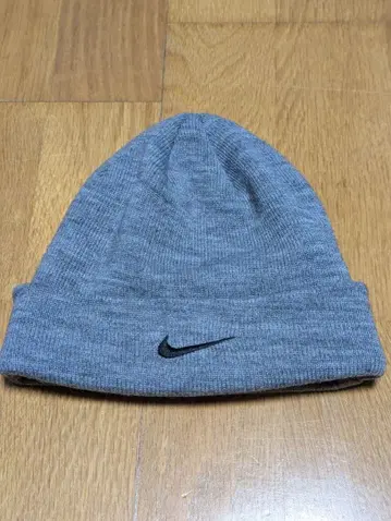 Y2K 00s Nike 그레이 니트 모자