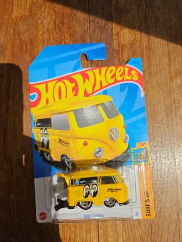 핫휠 문아이즈 쿨 콤비