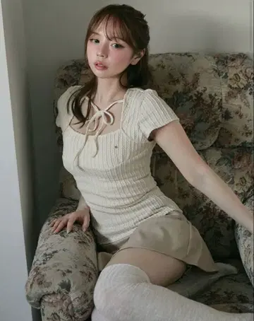 ANDMARY 키키 리본 탑