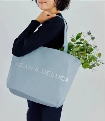 [ 새상품 미개봉 ] DEAN & DELUCA 자선 토트 스노우 블루 대