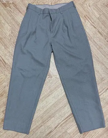 [컨디션 최상] 그린 라벨 릴랙싱 울 혼방 와이드 슬랙스 그레이 S