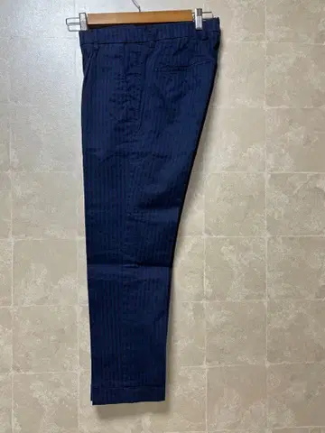 네이비 스트라이프 슬랙스 사이즈 44