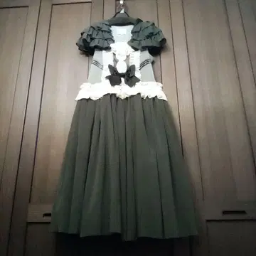 Justine et Justine 줄리엣 에 줄스틴 드레스