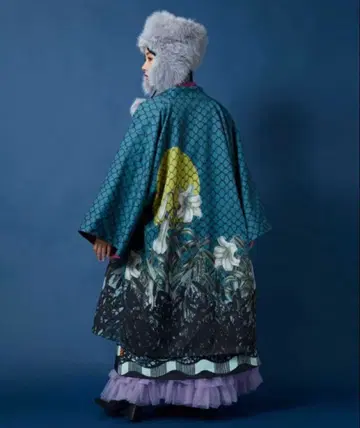 와모노야 카야 모던 기모노 겉옷 시게무네 타마오 콜라보