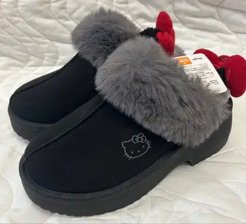 헬로키티 퍼 부츠 샌들 블랙 M 사이즈