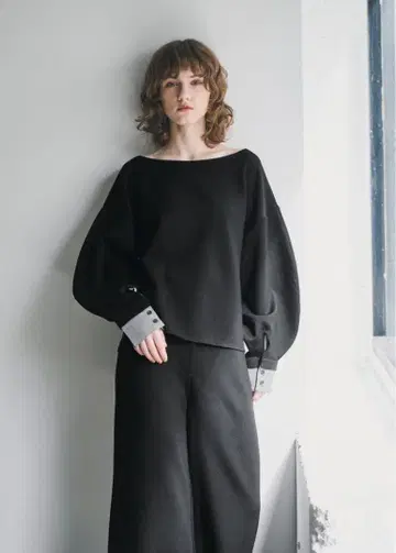 의도적으로 짜여진 레이어드 폰테 탑