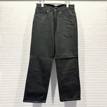 [ 새상품급 ] AURALEE 스트레이트 데님 A8AP01DM