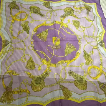 ART OF THE SCARF 보라색 스카프