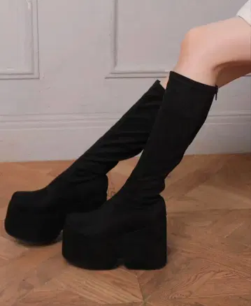 립서비스 스웨이드 통굽 롱 부츠