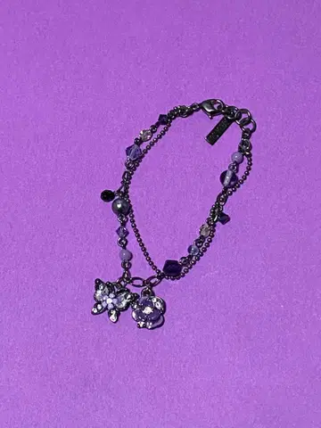 ANNA SUI 나비와 꽃 참 팔찌