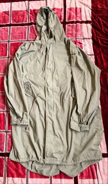 HOUSTON 올리브 그린 후드 부착 모즈 코트