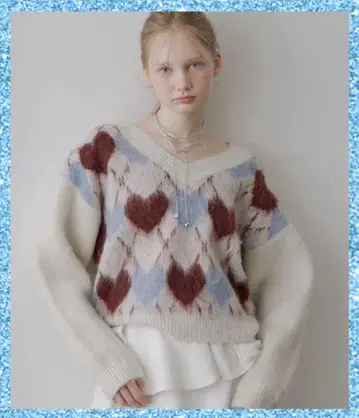 [미개봉 새상품] HEIREN 모헤어 터치 하트 자카드 니트