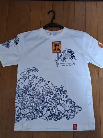 B-R-M 파도와 잉어 그래픽 티셔츠 38 사이즈