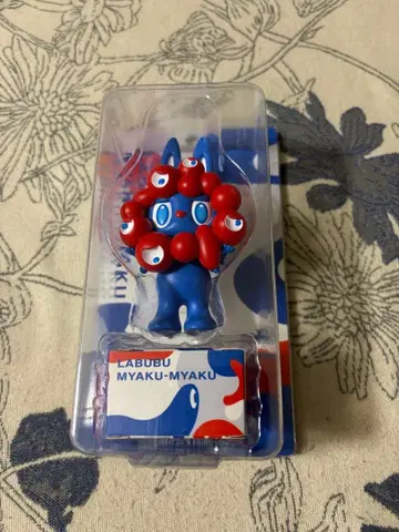 LABUBU MYAKU-MYAKU 피규어 라부부 미아쿠미아쿠