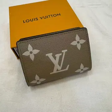 기간 한정 가격 접이식 지갑 카키색