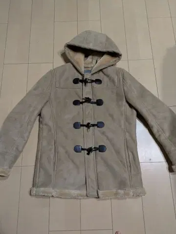 LOUIS CHAVLON 루이샤블롱 무스탕풍 더플 코트