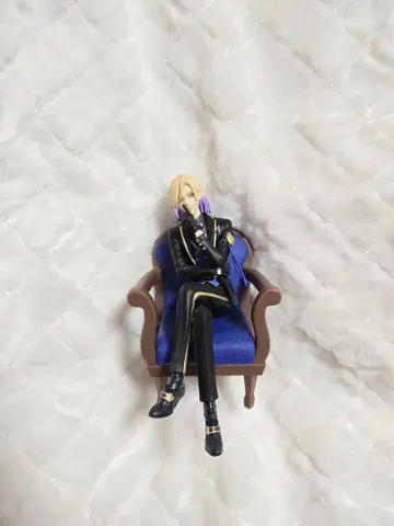 트위스테 빌 피규어