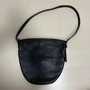 새상품 Bucket Baggage 바게트 게이지 숄더백 블랙