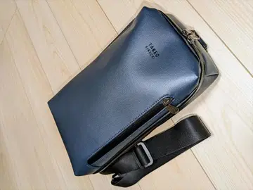 다케오 키쿠치 바디백 라이트웨이트 발수 G8701064 네이비 새상품급