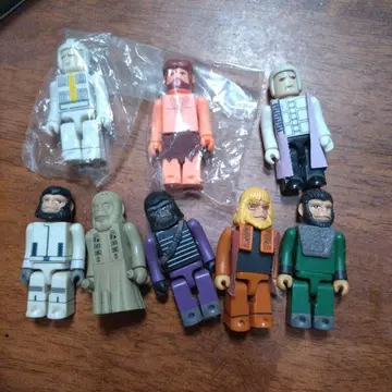 메디콤토이 혹성탈출 큐브릭 8체 세트