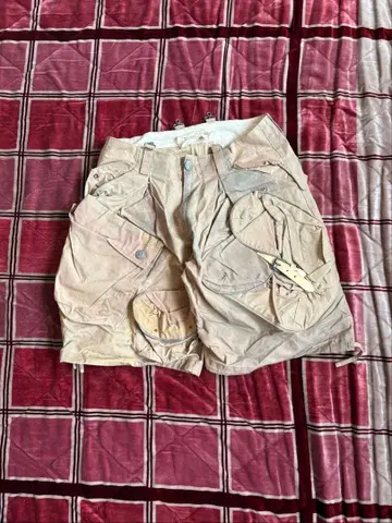 NOZOMI ISHIGURO 멀티 포켓 숏팬츠