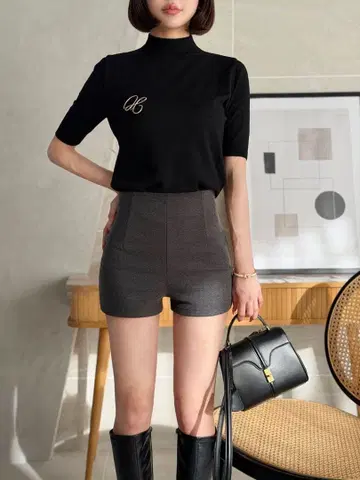 QUNG 벨로아 헤링본 숏 PT