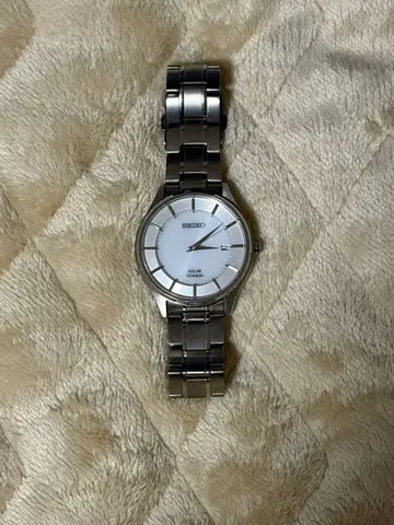작동 SEIKO 솔라 배터리 티타늄 데이트 손목시계