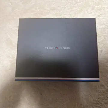 TOMMY HILFIGER 블랙 접이식 지갑