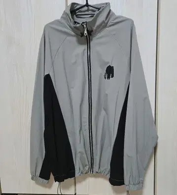 니에아 클로징 봄용 얇은 소재 아우터