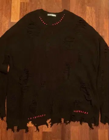 캔디스트리퍼 LiSA 콜라보 데미지풍 스웨터