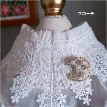 화이트 문 브로치 코튼 펄